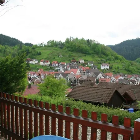 Quaint With Private Terrace Garden