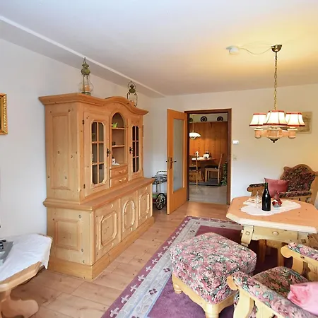 Apartment Quaint With Private Terrace Garden *